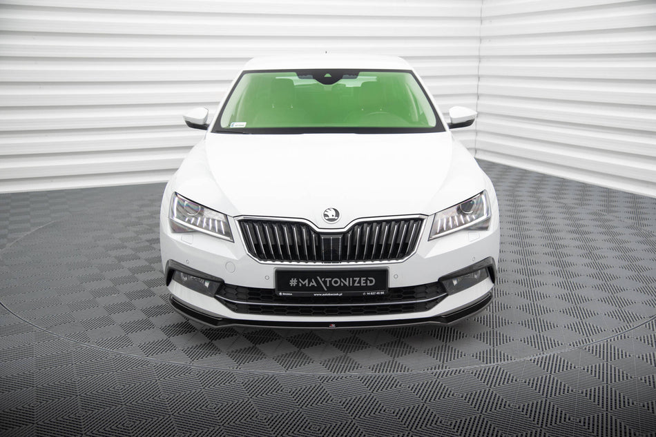 Becquet avant V.2 Skoda Superb Mk3
