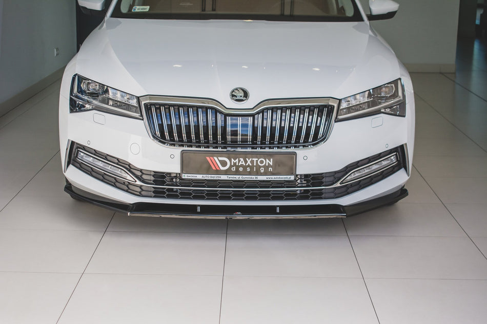 Becquet avant V.2 Skoda Superb Mk3 FL