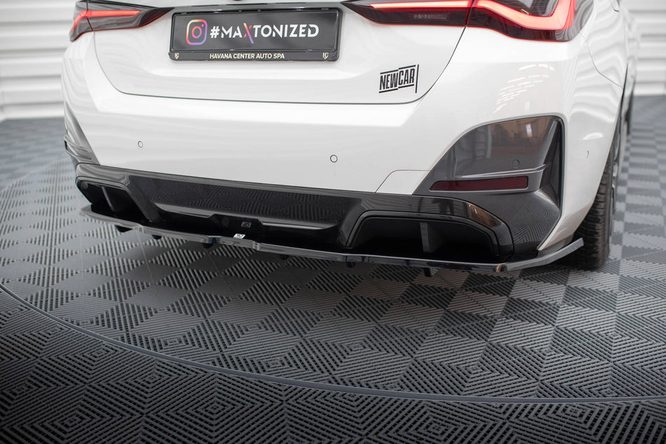 Diffusore posteriore centrale (con barra verticale) V.1 BMW i4 M-Pack G26 