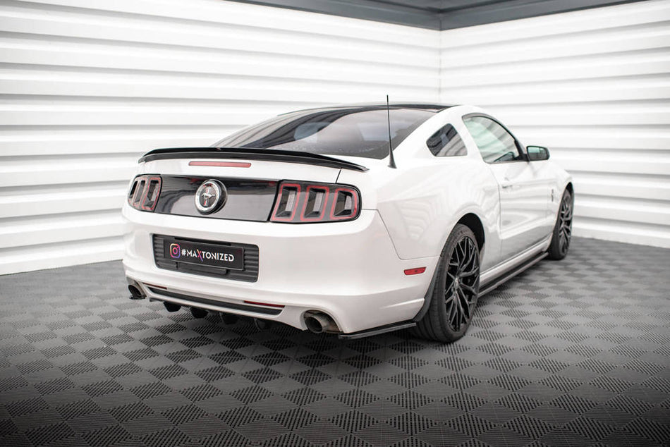 Heckdiffusor Seite Ford Mustang Mk5 Facelift