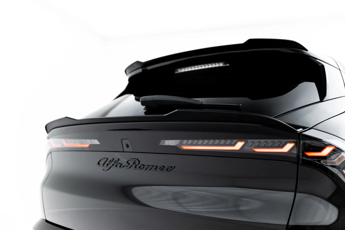 Unterer Heck Spoiler Cap Alfa Romeo Junior MK1