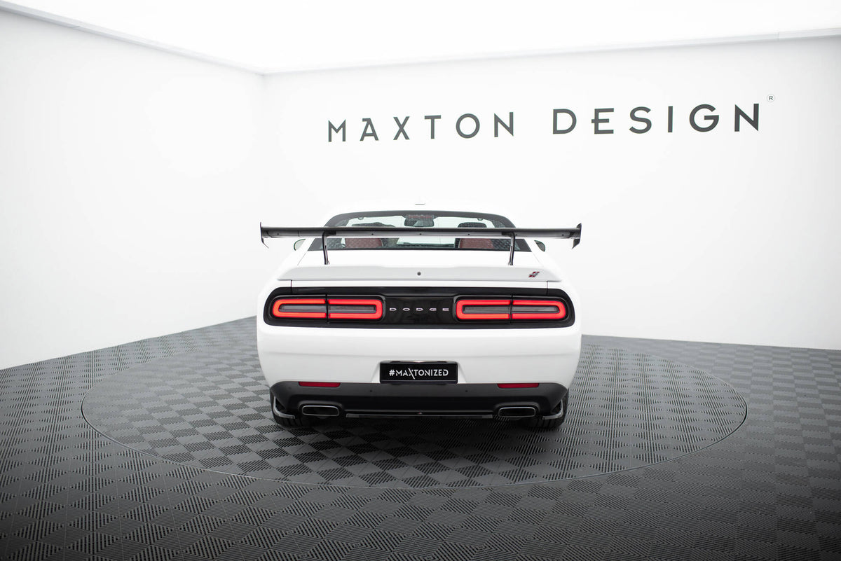 Carbon Heckspoiler Dodge Challenger MK3