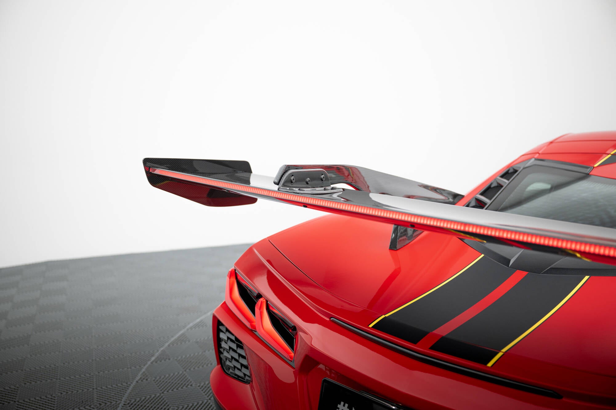 Carbon Heckspoiler + LED Chevrolet Corvette C8