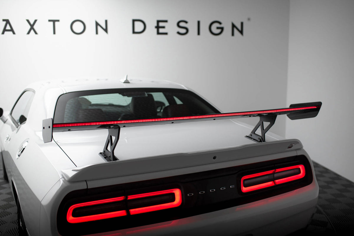 Carbon Heckspoiler + LED Dodge Challenger MK3
