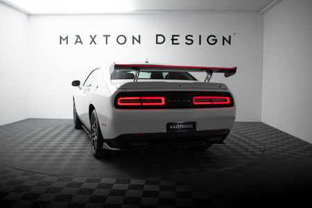 Carbon Heckspoiler + LED Dodge Challenger MK3