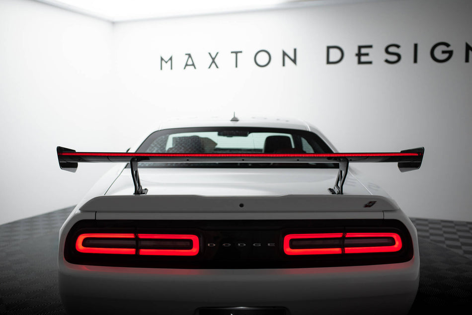 Carbon Heckspoiler + LED Dodge Challenger MK3
