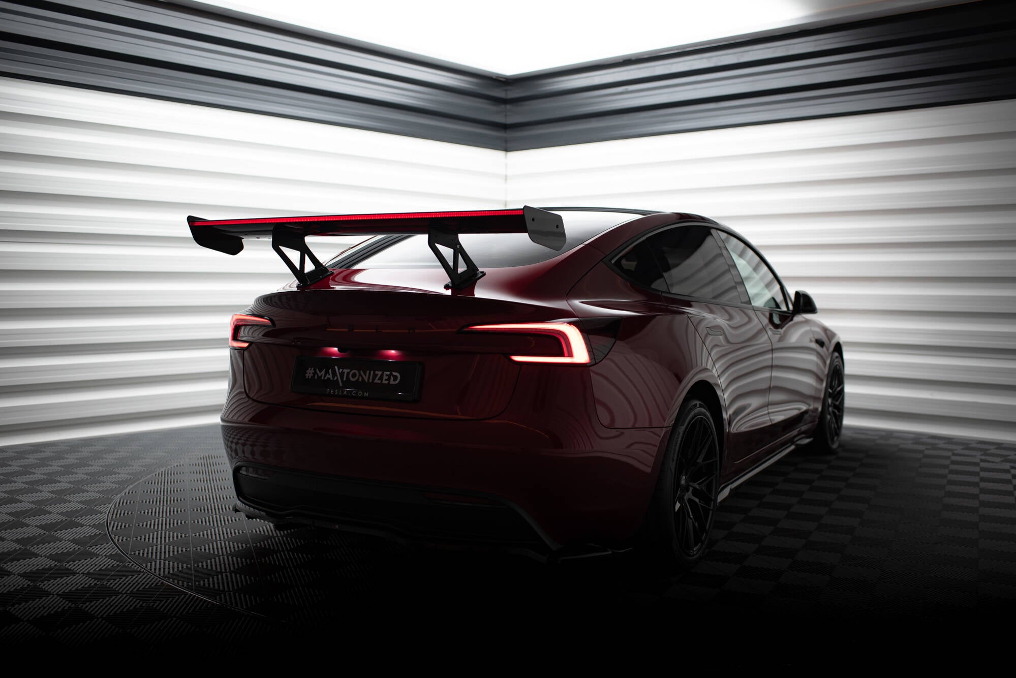 Carbon Heckspoiler Tesla Model 3