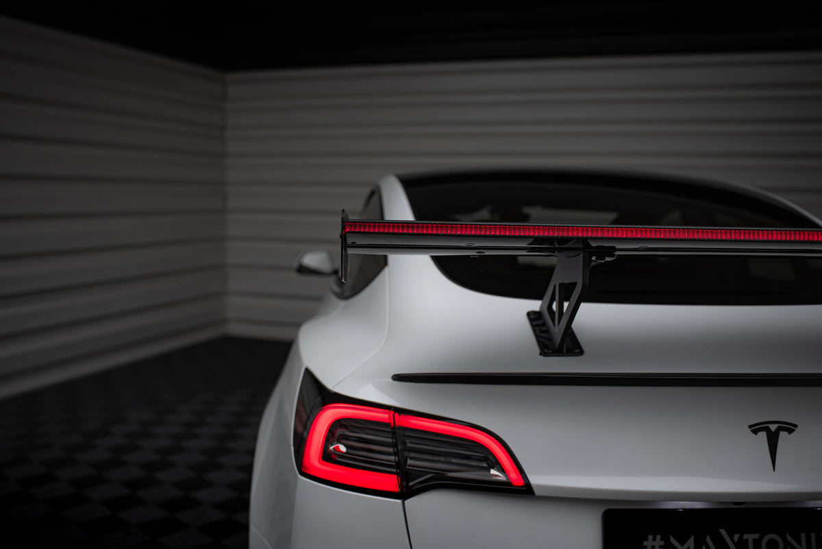 Carbon Heckspoiler Tesla Model 3