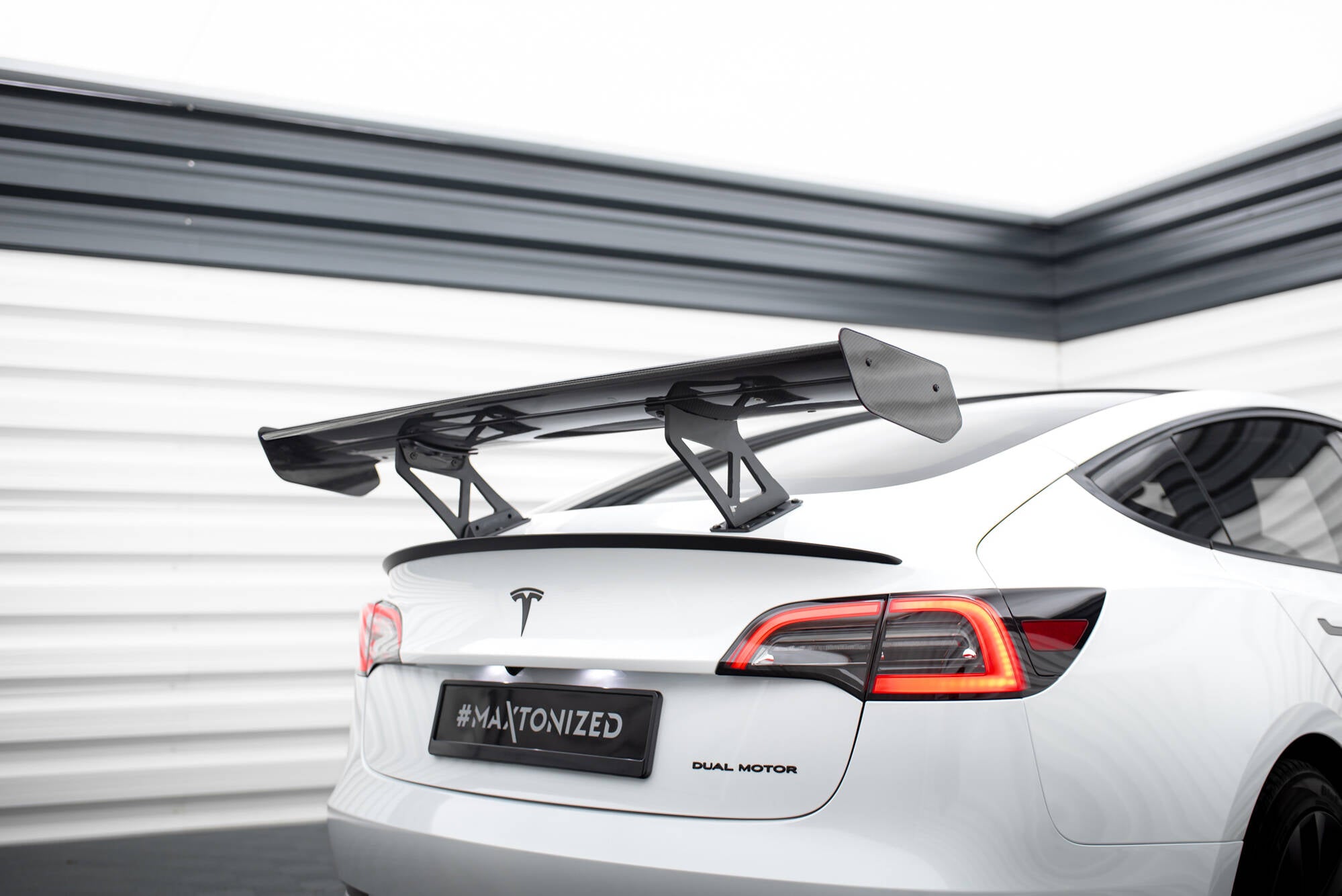Carbon Heckspoiler Tesla Model 3