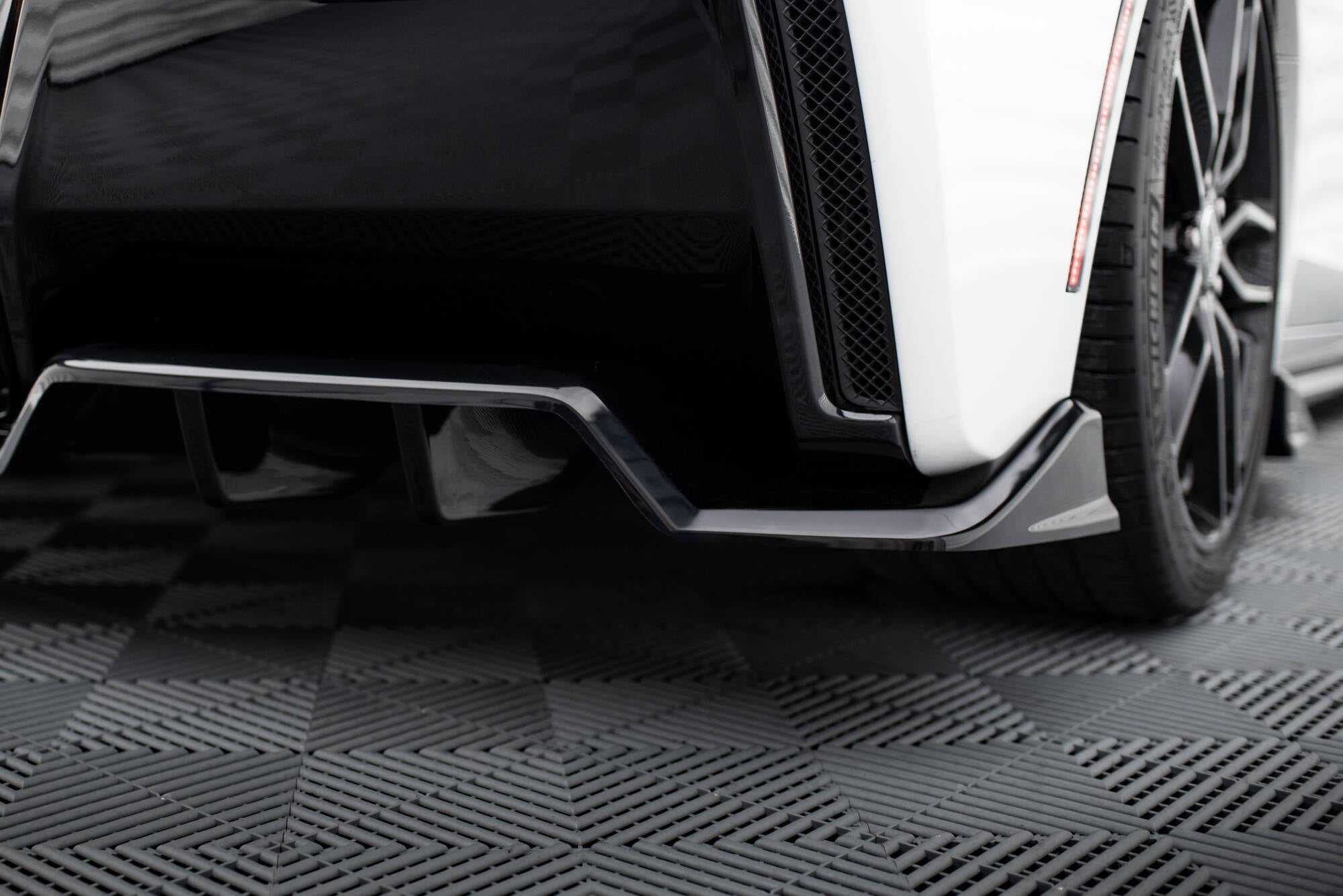 Heck Mittlerer Diffusor Chevrolet Corvette C7
