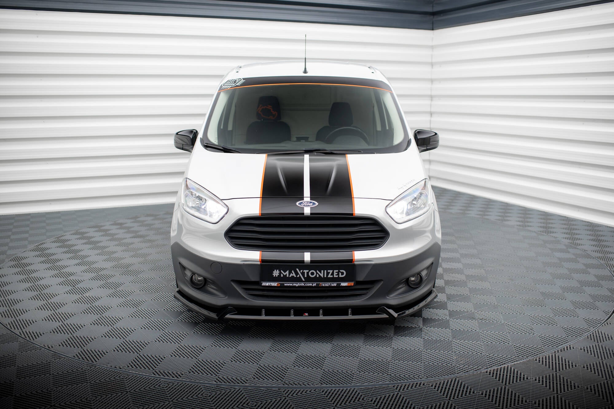 Frontspoiler Lippe Ford Transit Courier Mk1
