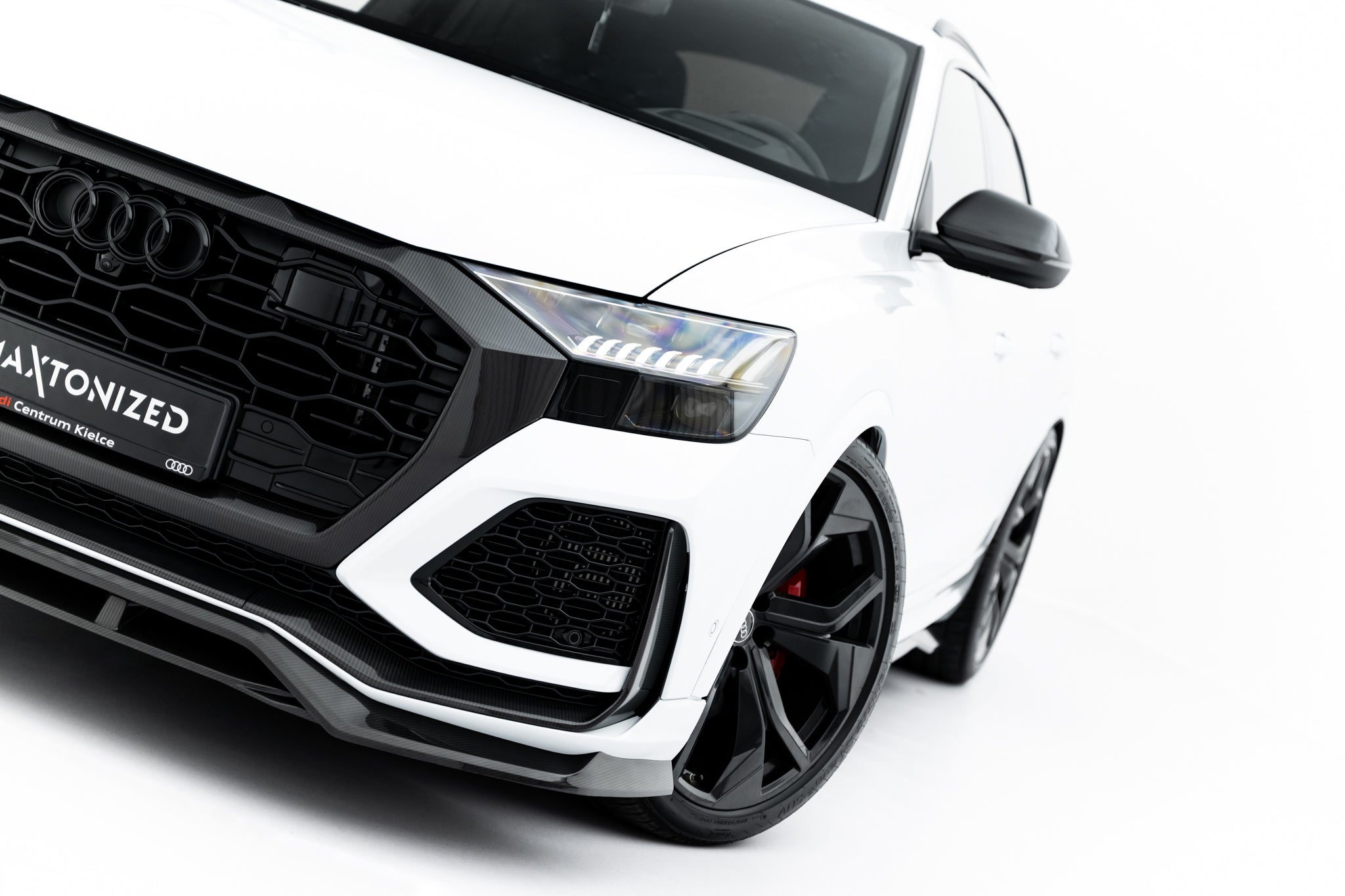 Carbon Fiber Front Diffusor Audi RSQ8 MK1