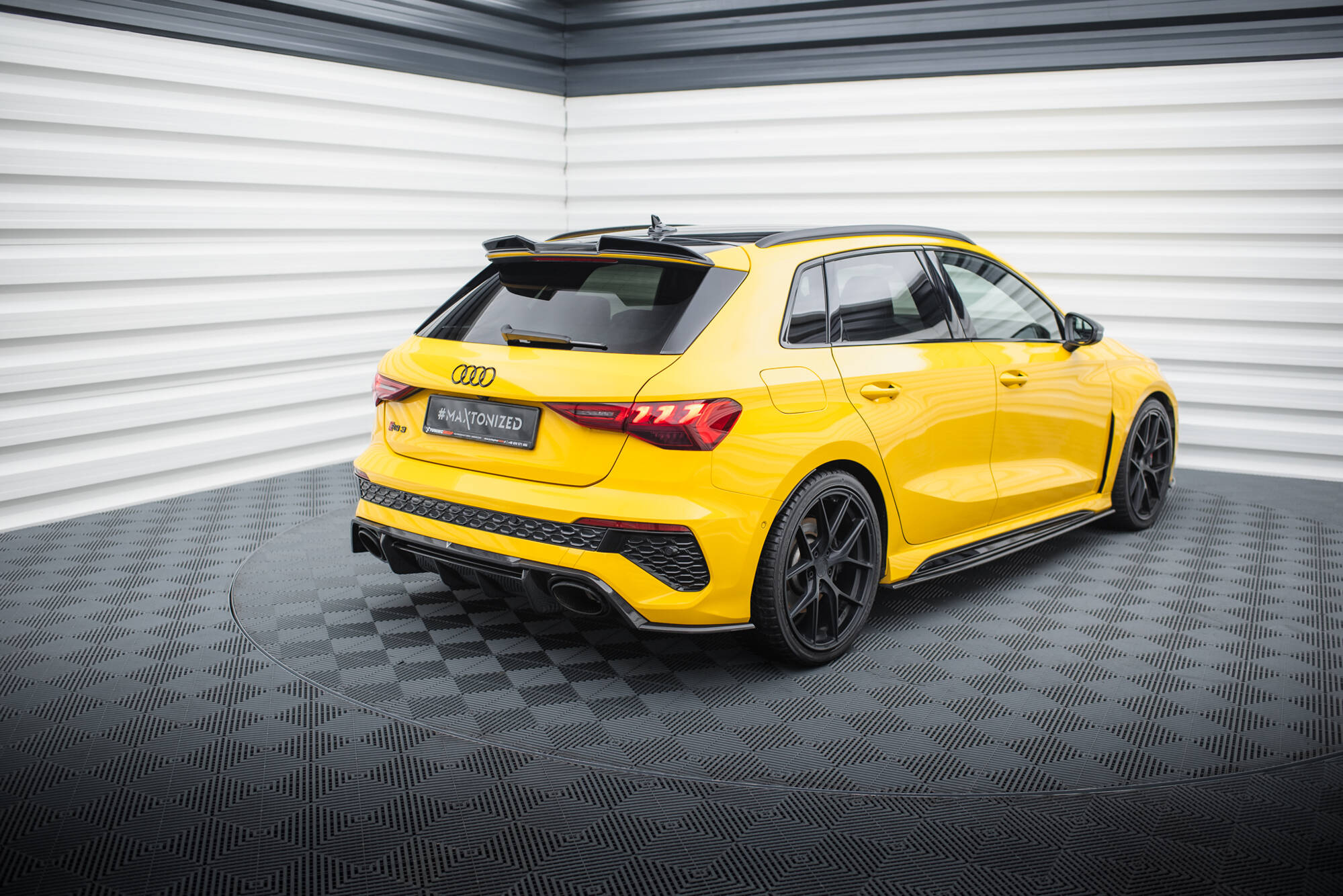 Heckseiten Flaps Audi RS3 Sportback 8Y Prepreg Carbon Fiber