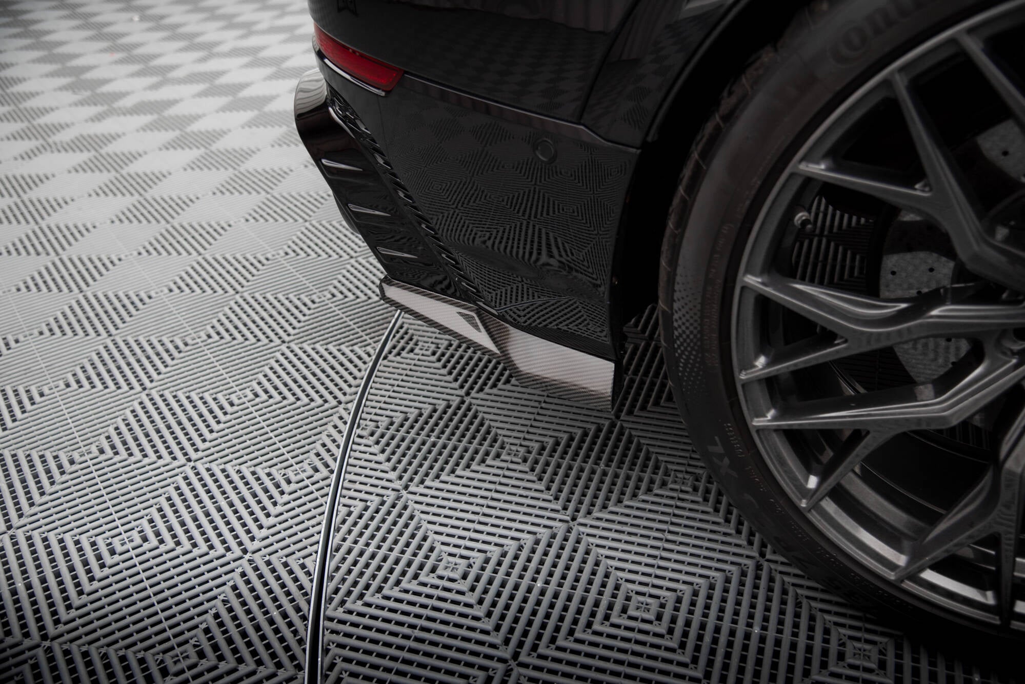 Carbon Heckseiten Flaps Audi RSQ8 Mk1