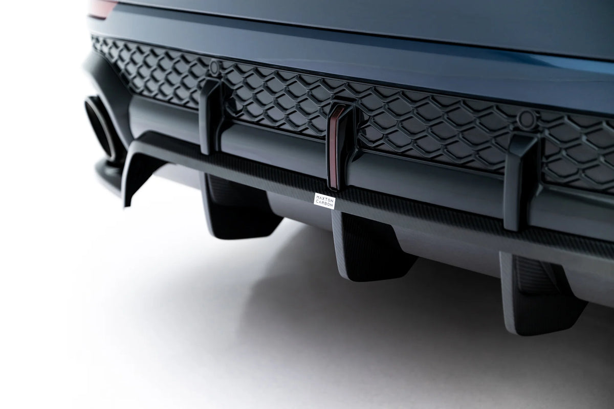 Carbon Fiber Rear Splitter (mit einem vertikalem balken) Audi RSQ8 MK1 Facelift