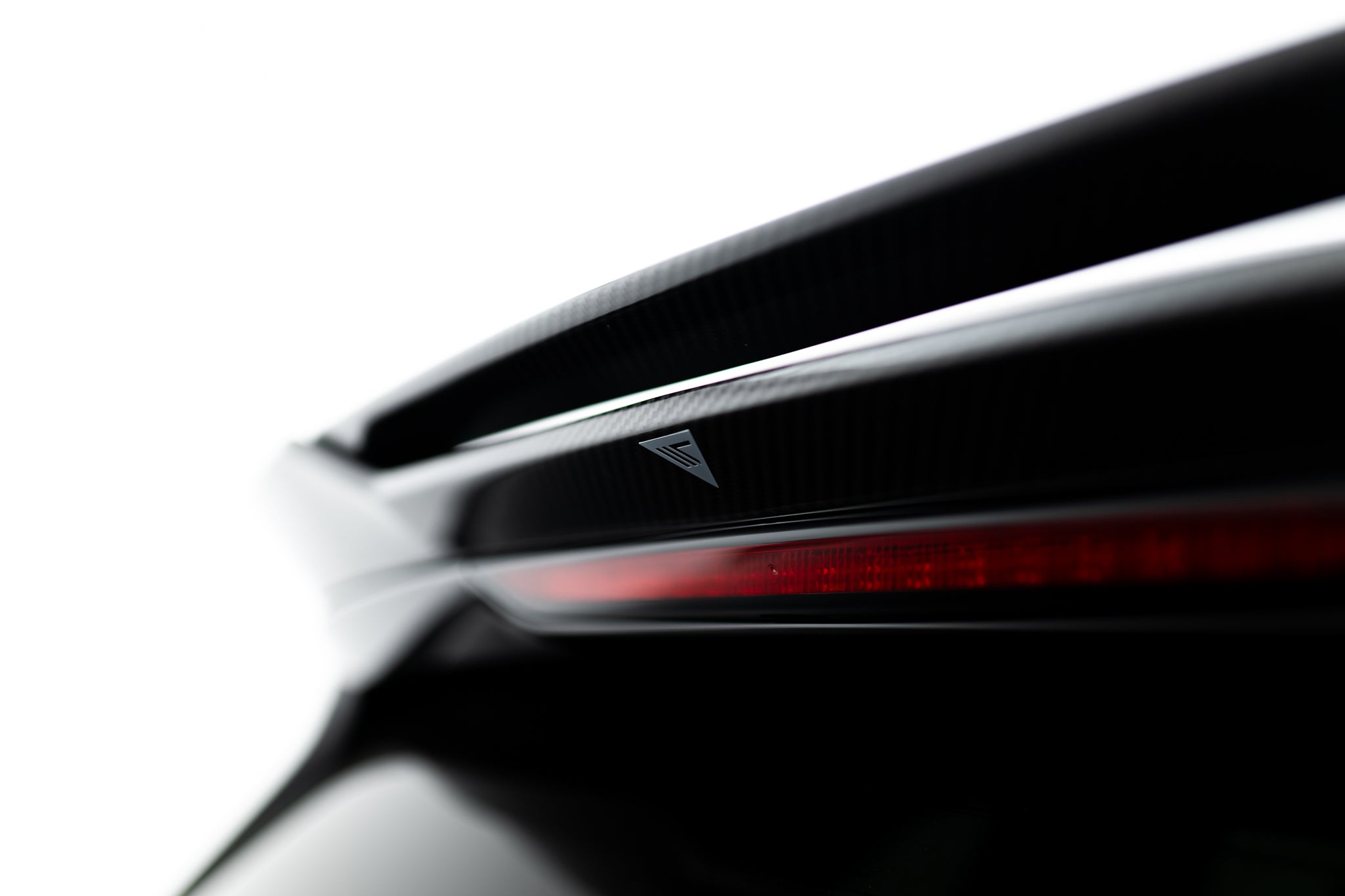 Carbon Fiber Tailgate Spoiler (Upper) BMW X7 M-PACK G07 Facelift