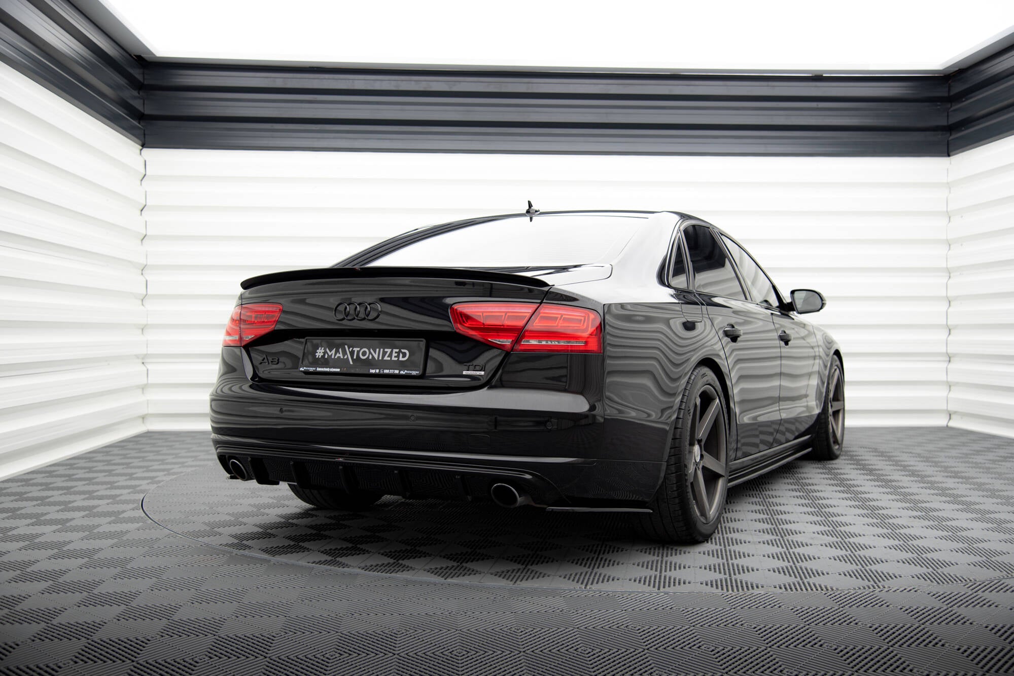 Heckseiten Flaps Audi A8 D4