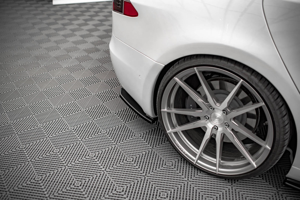 Heckseiten Flaps Tesla Model S Facelift