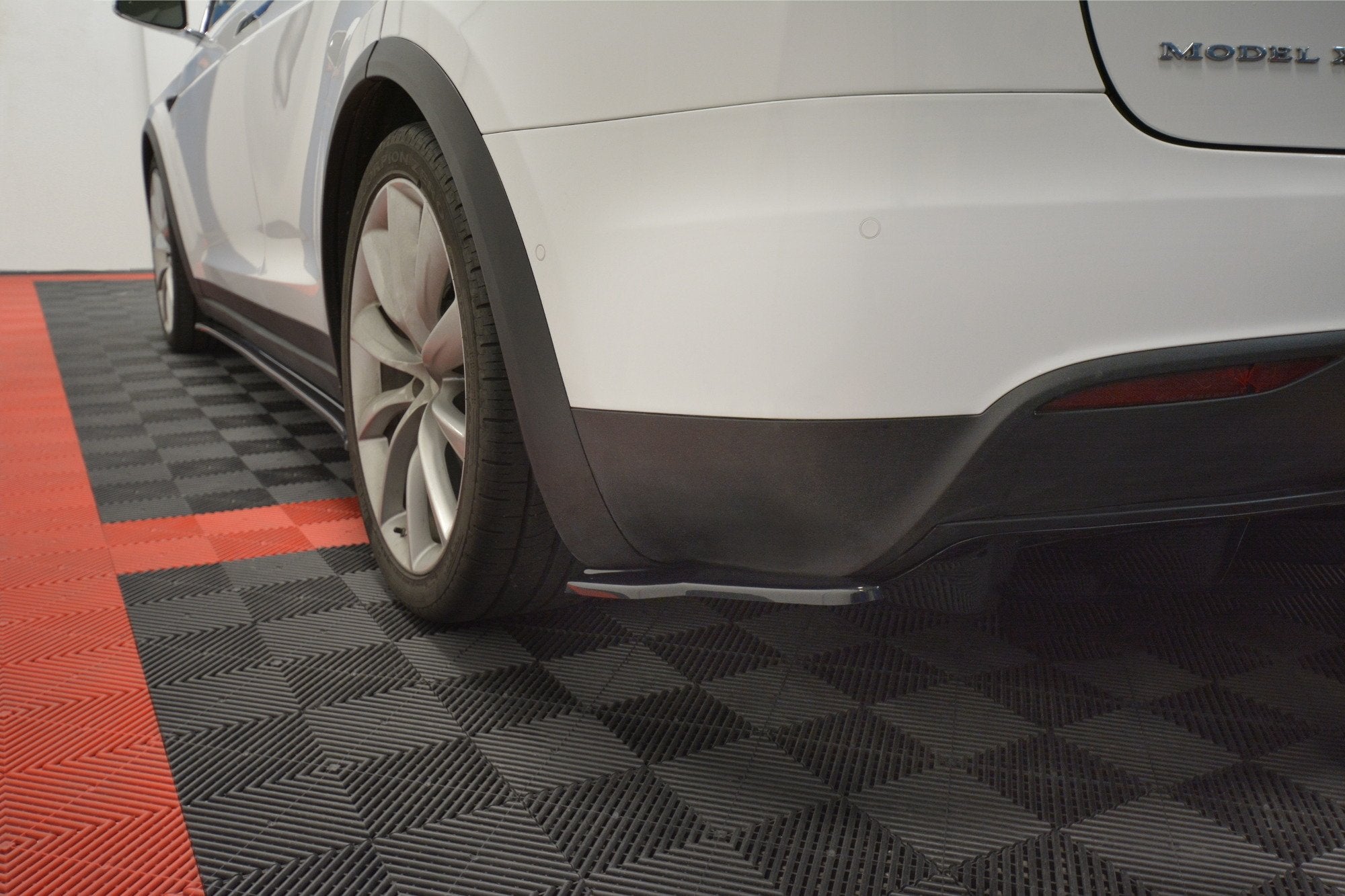 Heckdiffusor V.2 Tesla Model X