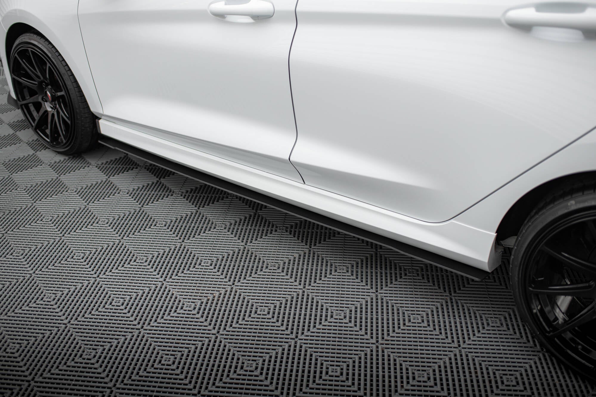 Seitenschweller Ford Fiesta Mk8 ST / ST-Line V.2