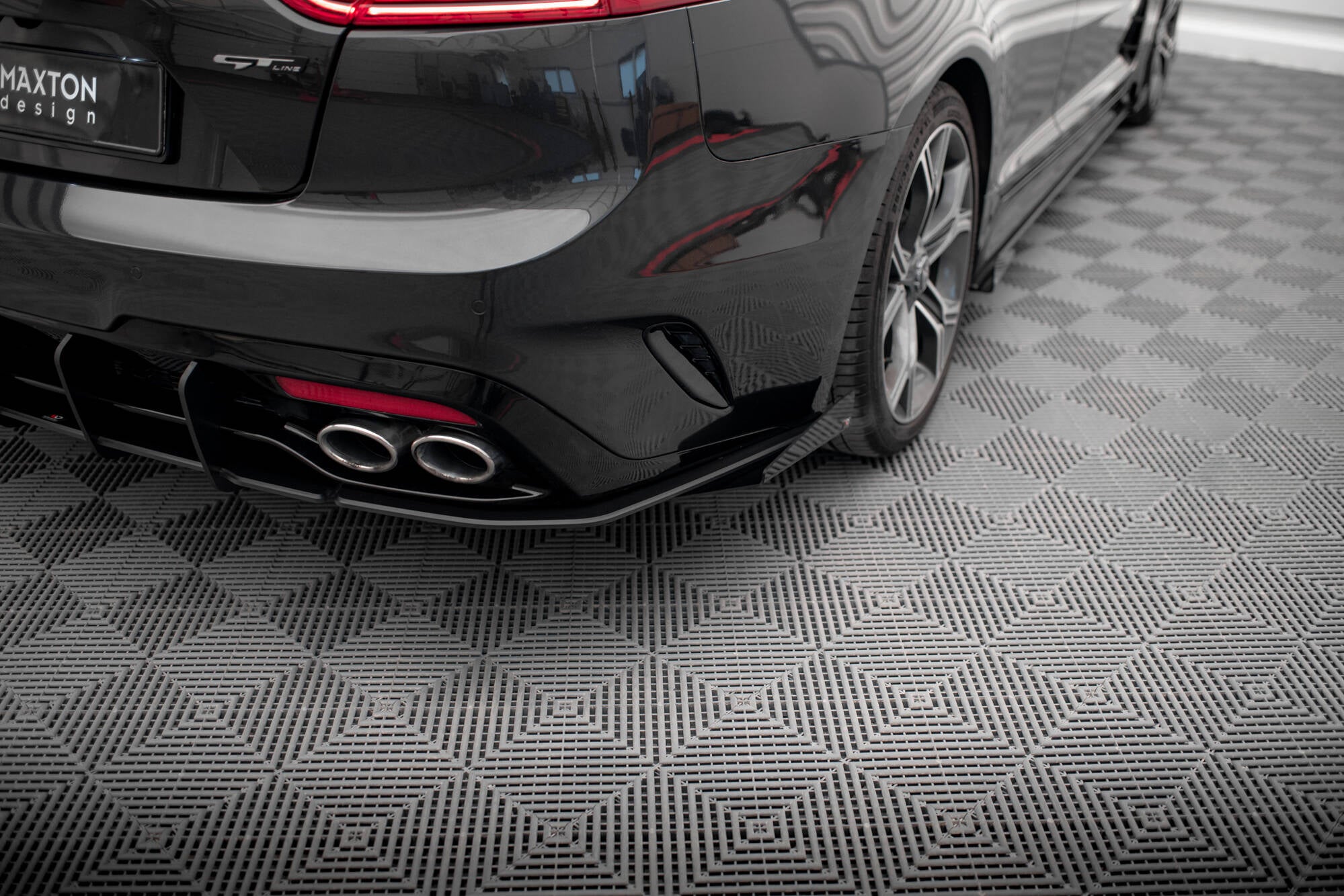 Heckseiten Flaps Kia Stinger GT-Line Mk1