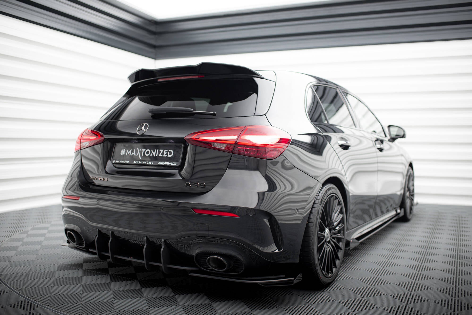 Heckseiten Flaps Mercedes-AMG A35 Hatchback W177