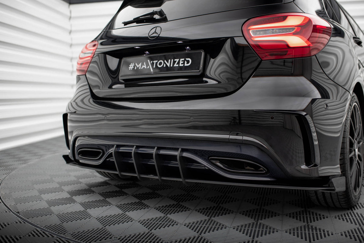 Heckseiten Flaps Mercedes-Benz A AMG-Line W176 Facelift