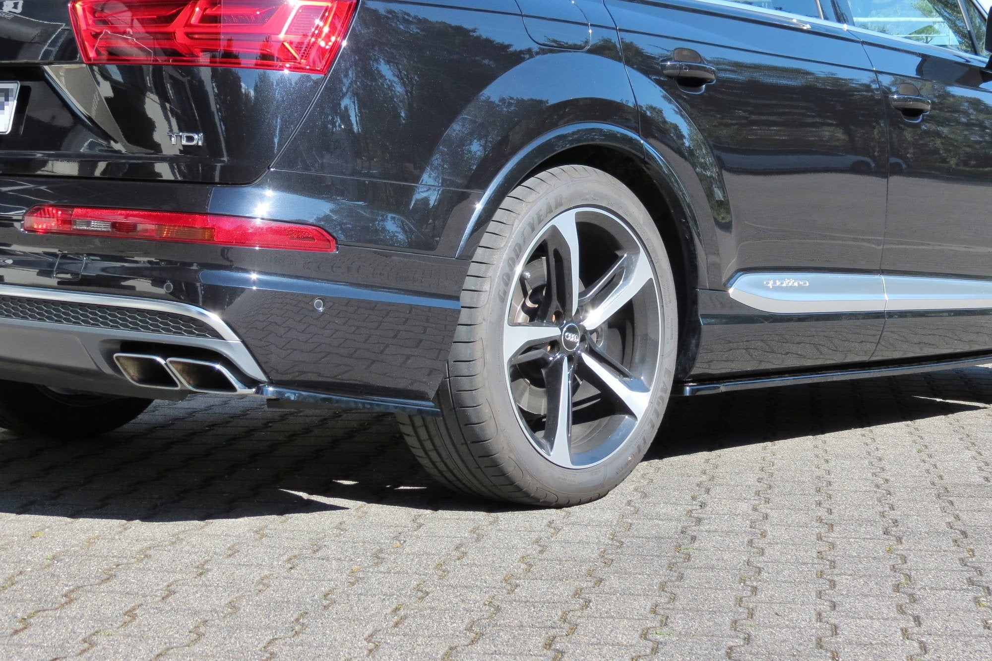 Heckseiten Flaps Audi SQ7 / Q7 S-Line Mk.2