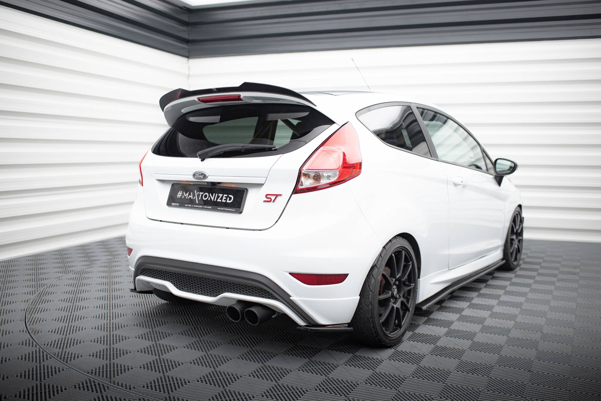 Heckseiten Flaps Ford Fiesta ST Mk7 FL