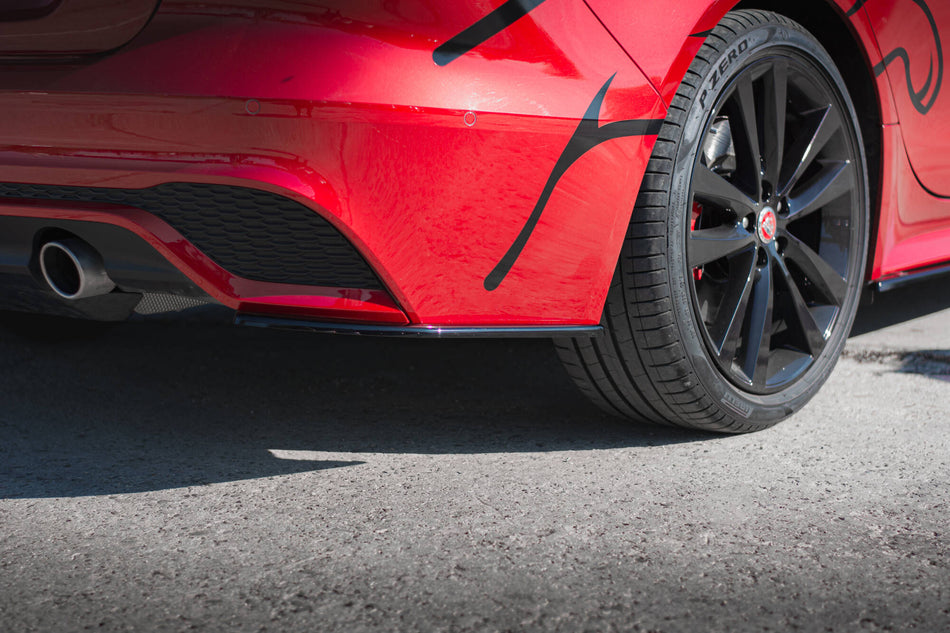 Heckseiten Flaps Jaguar XE R-Dynamic X760 Facelift