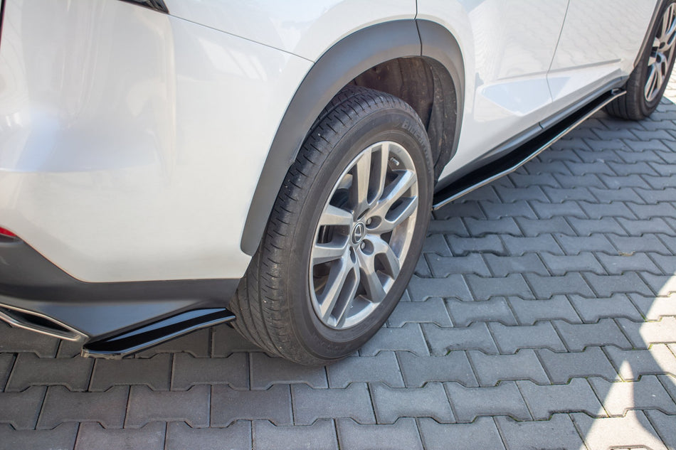 Heckseiten Flaps Lexus NX Facelift