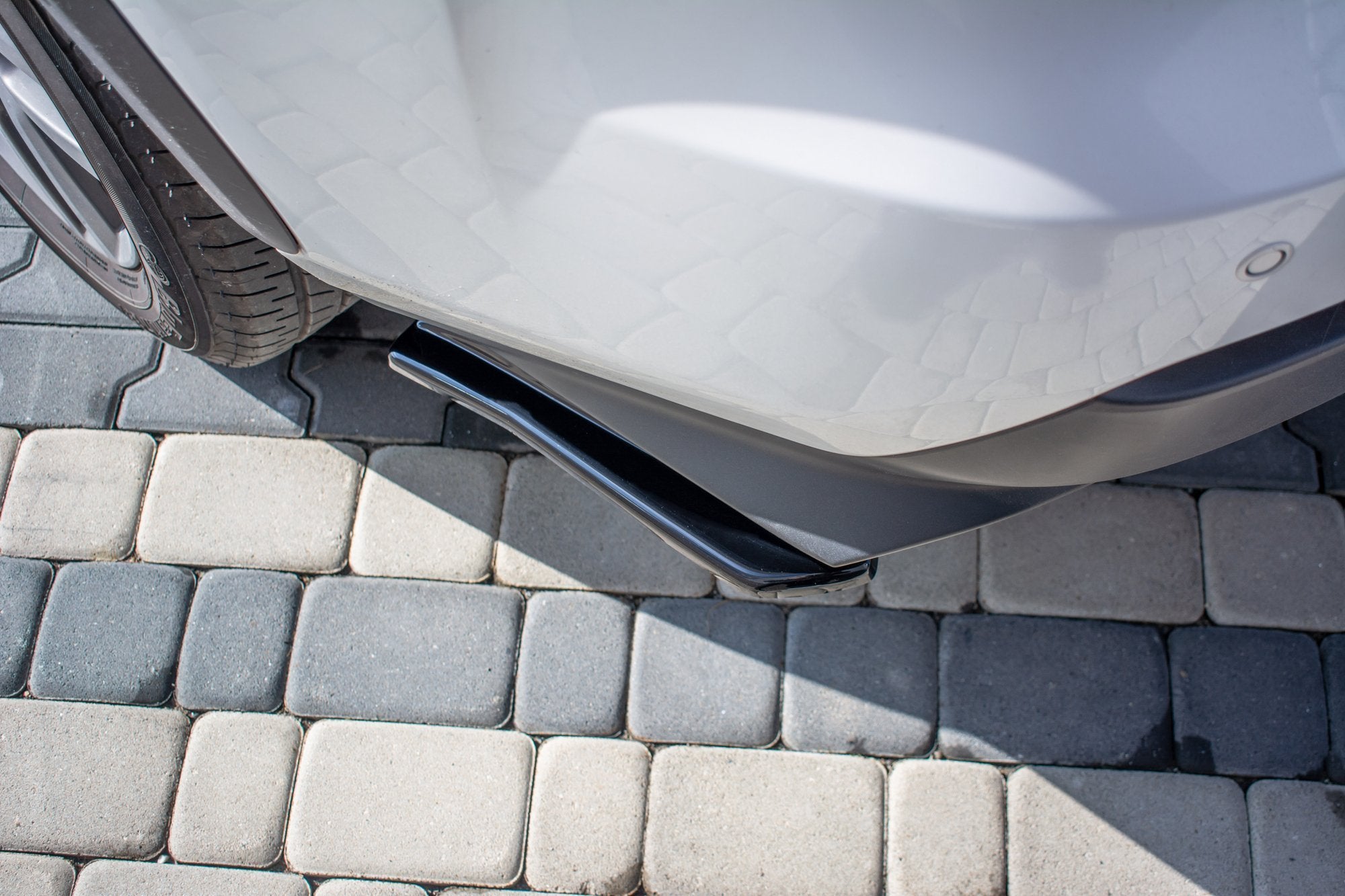 Heckseiten Flaps Lexus NX Facelift