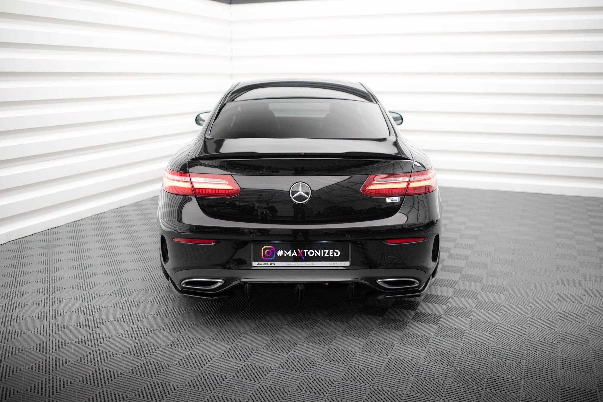 Heckseiten Flaps Mercedes-Benz E-Class W213 Coupe (C238) / Cabriolet (A238) AMG-Line