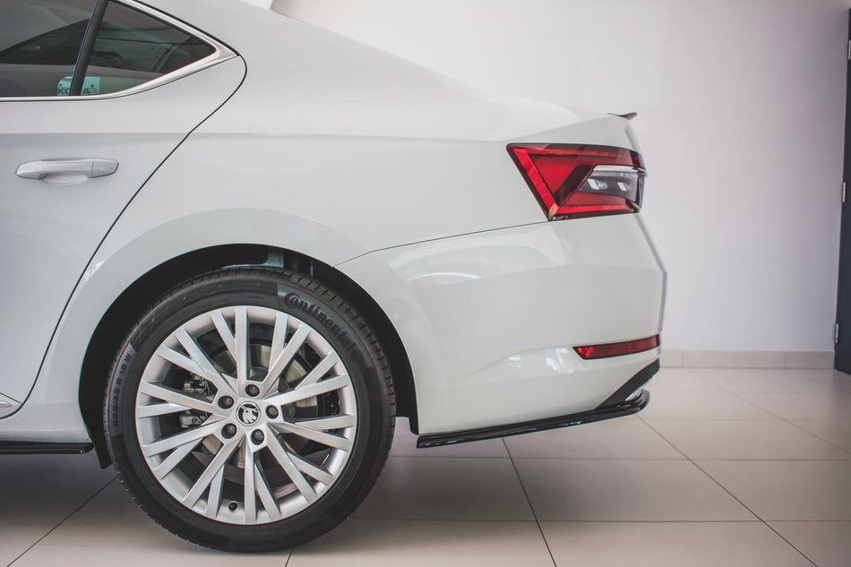 Heckseiten Flaps Skoda Superb Mk3 Facelift