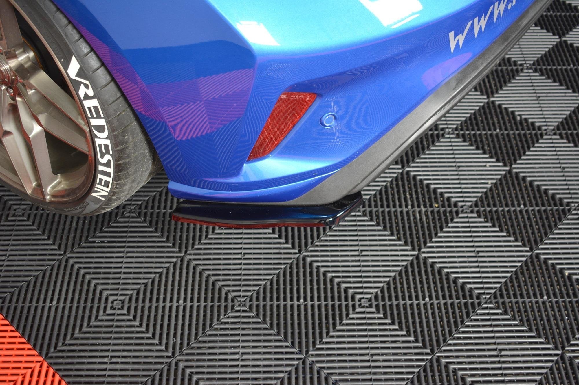 Heckseiten Flaps V.1 Ford Focus Hatchback ST-Line Mk4