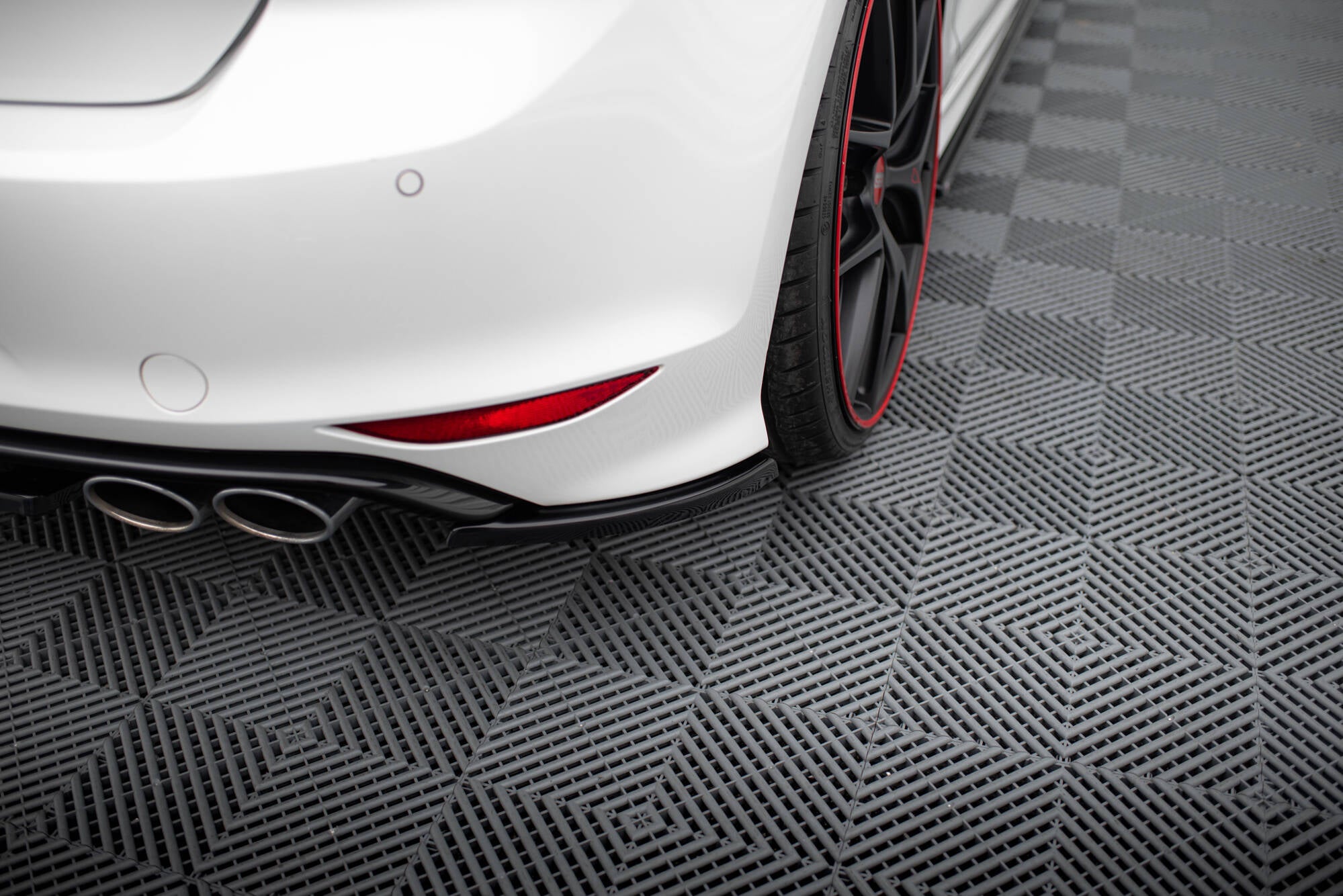Heckseiten Flaps VW Golf 7 R / R-Line
