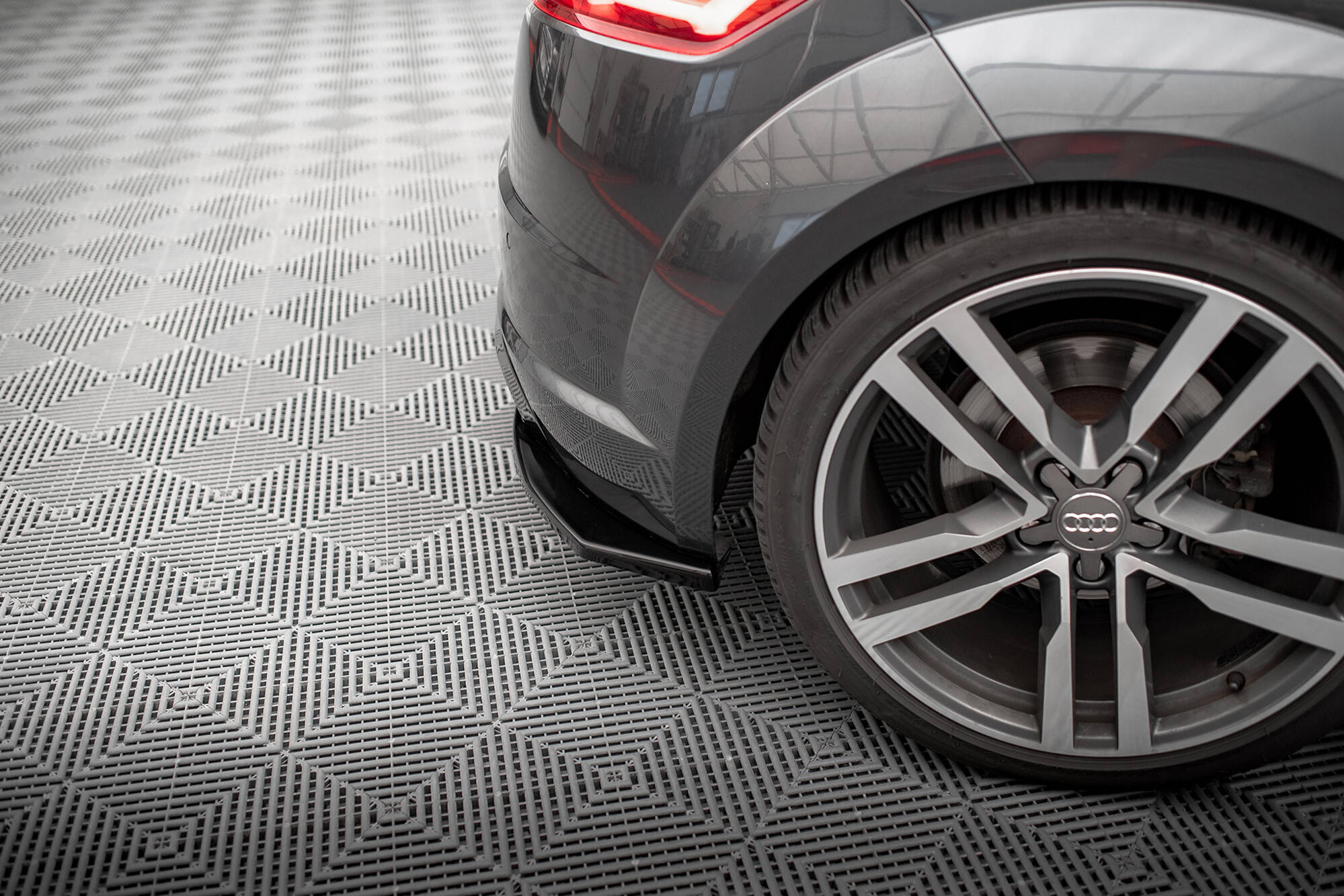 Heckseiten Flaps V.2 Audi TT S-Line 8S