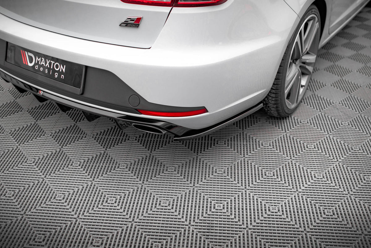 Heckseiten Flaps V.2 Seat Leon Cupra Sportstourer Mk3