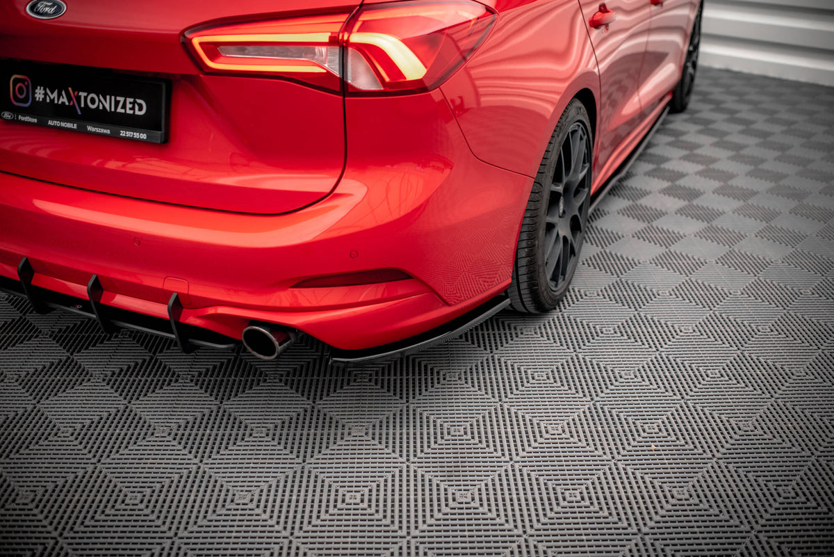 Heckseiten Flaps V.5 Ford Focus Estate ST Mk4