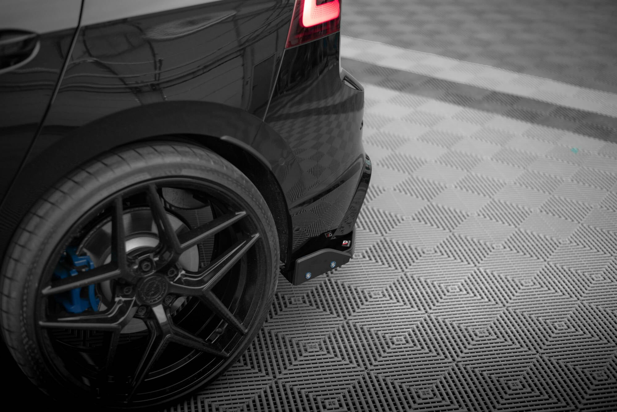 Heckseiten Flaps V.6 Volkswagen Golf R Mk8
