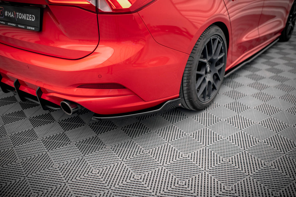 Heckseiten Flaps V.6 Ford Focus Estate ST Mk4