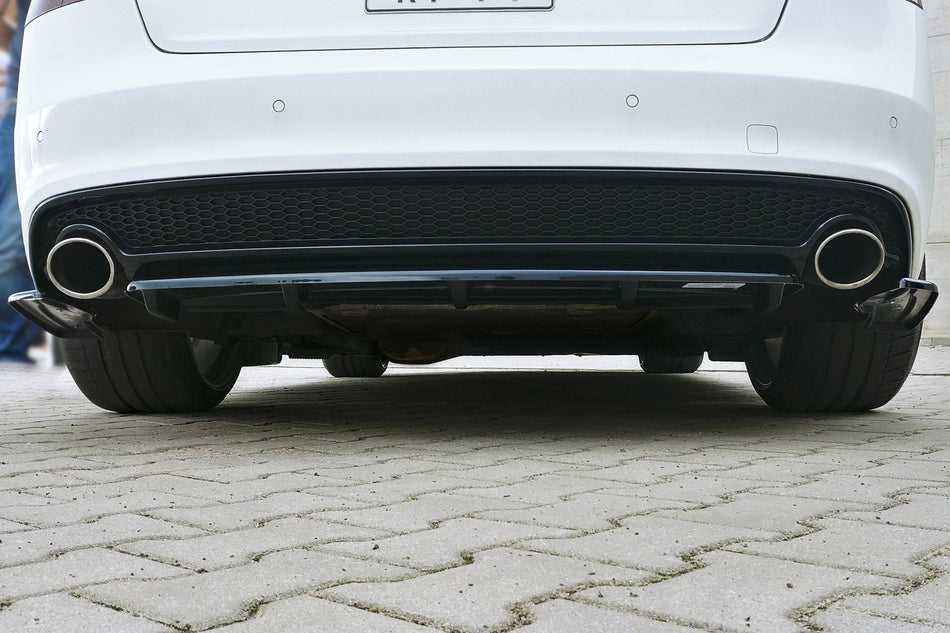 Mittlerer Heckdiffusor Audi A5 S-Line 8T Facelift (mit einem vertikalen Balken)