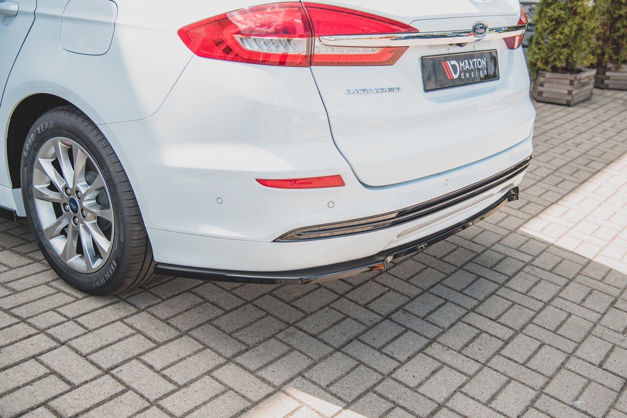 Heckdiffusor Ford Mondeo Estate Platinium Mk5 Facelift