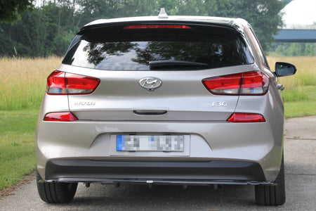 Heckdiffusor mit einem vertikalen Balken Hyundai I30 Mk3 Hatchback