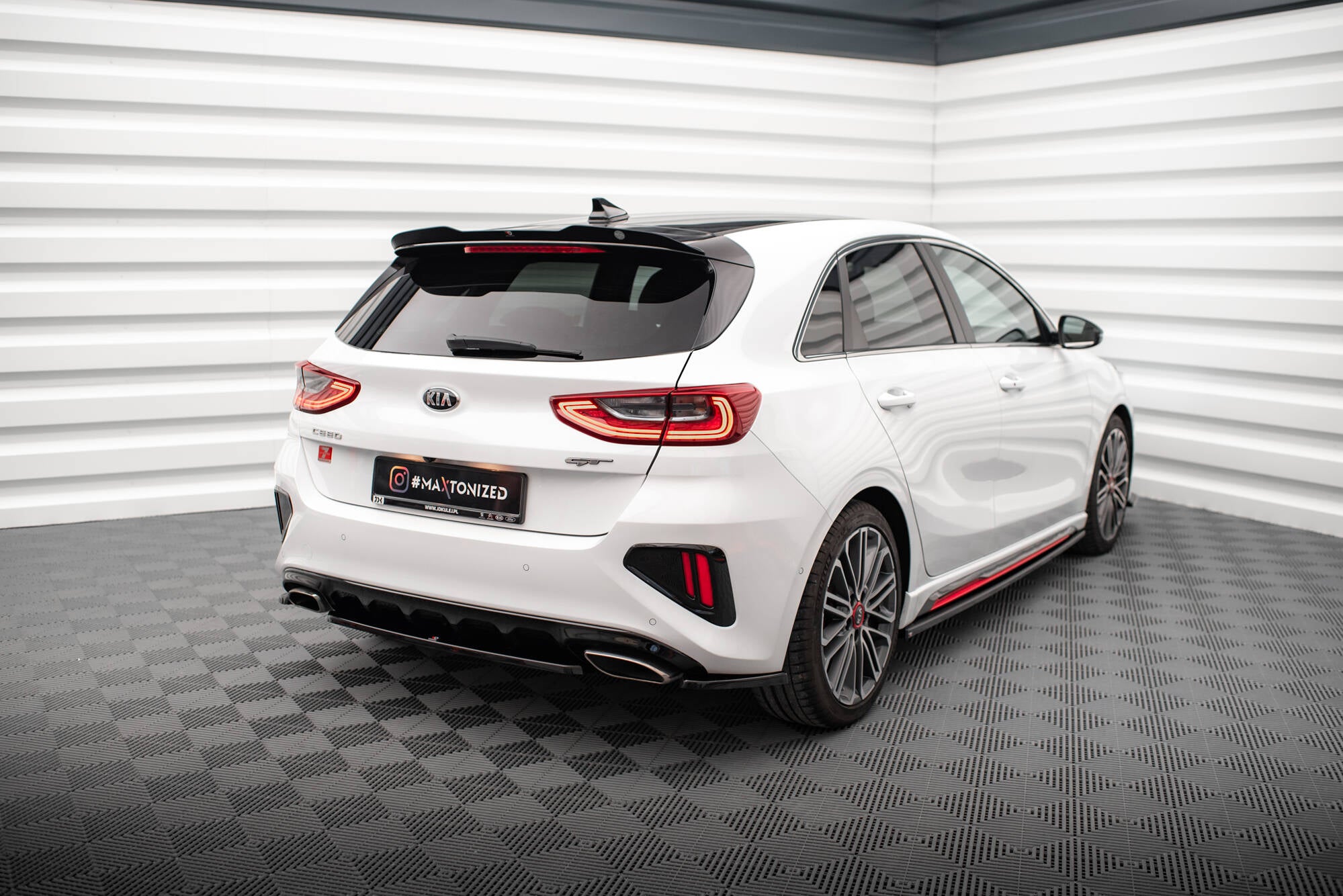 Heckdiffusor Kia Ceed GT Mk3