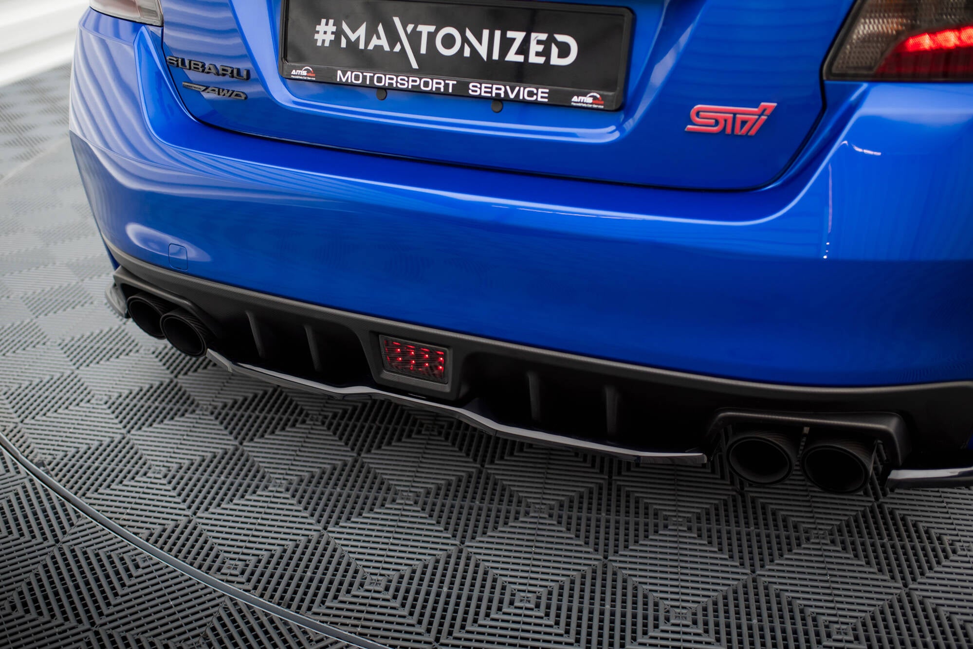 Mittlerer Heckdiffusor V.2 Subaru WRX STI MK1