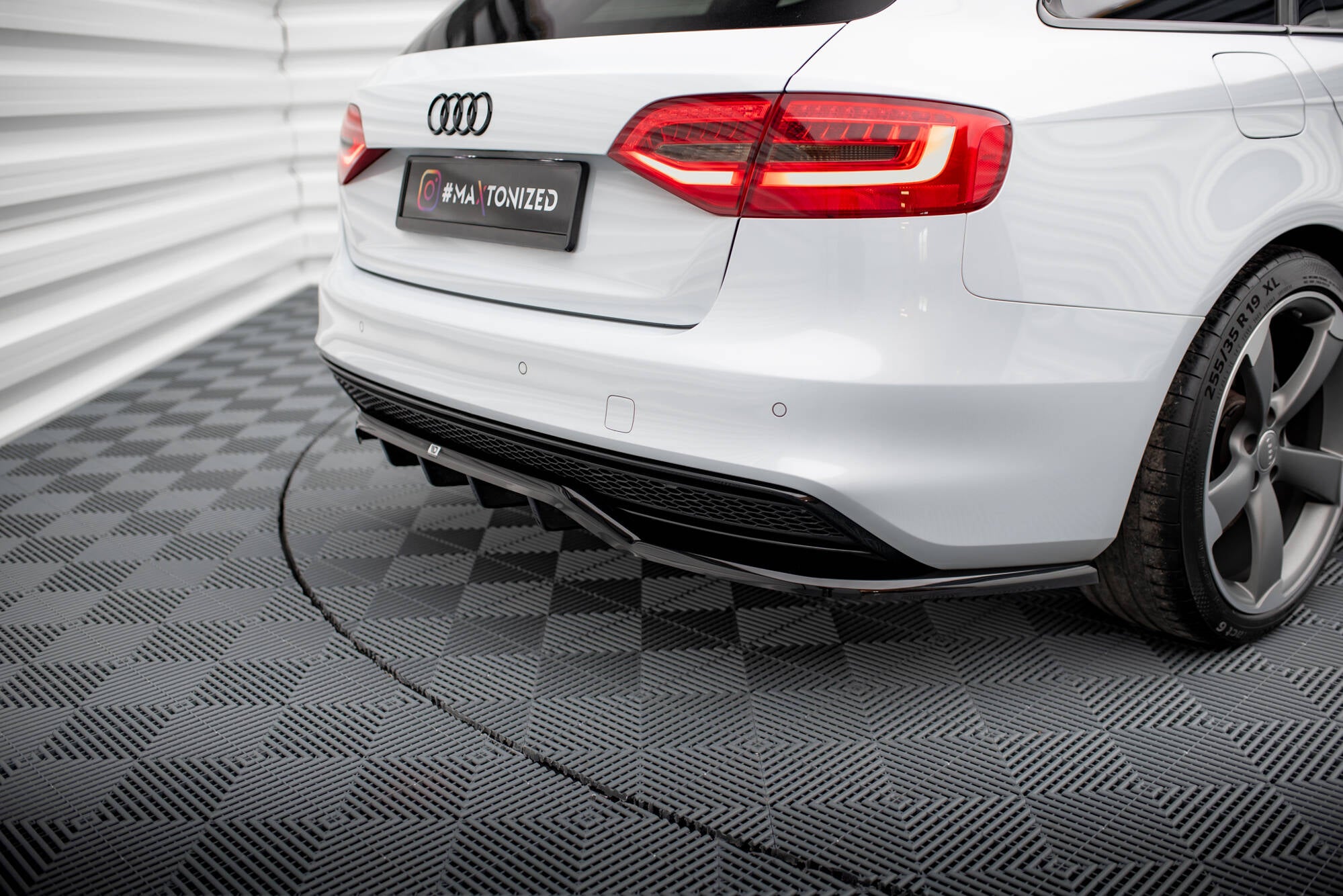 Heckdiffusor Audi A4 Competition B8 Facelift
