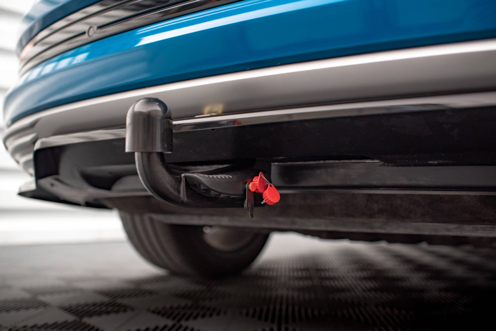 Heckdiffusor Audi e-tron mit vertikalem Balken