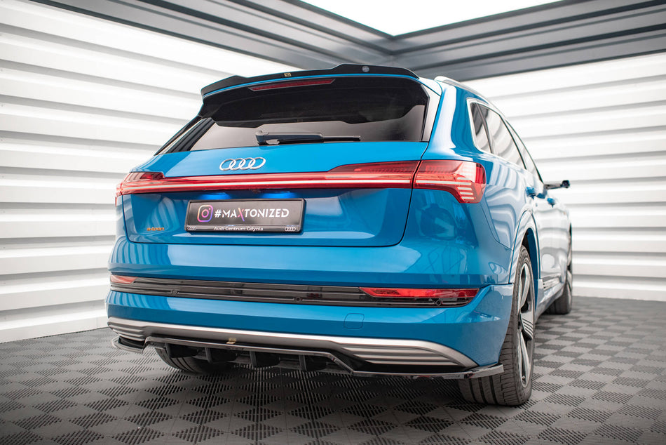 Heckdiffusor Audi e-tron mit vertikalem Balken