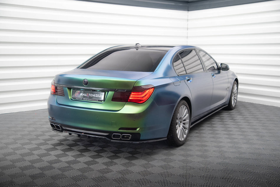Heckdiffusor BMW 7 F01 mit vertikalem Balken